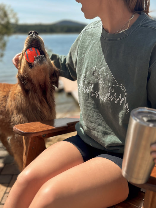 Mountain sweatshirt (FINAL SALE)