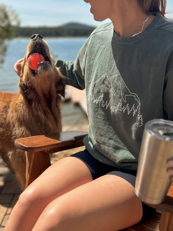 Mountain sweatshirt (FINAL SALE)